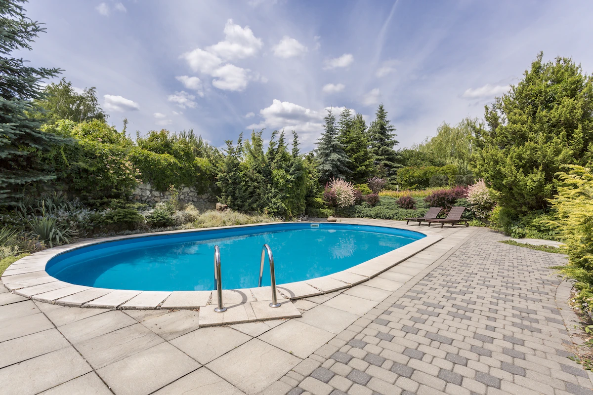 You are currently viewing Swimming Pool Deck Flooring: Choosing the Best Materials